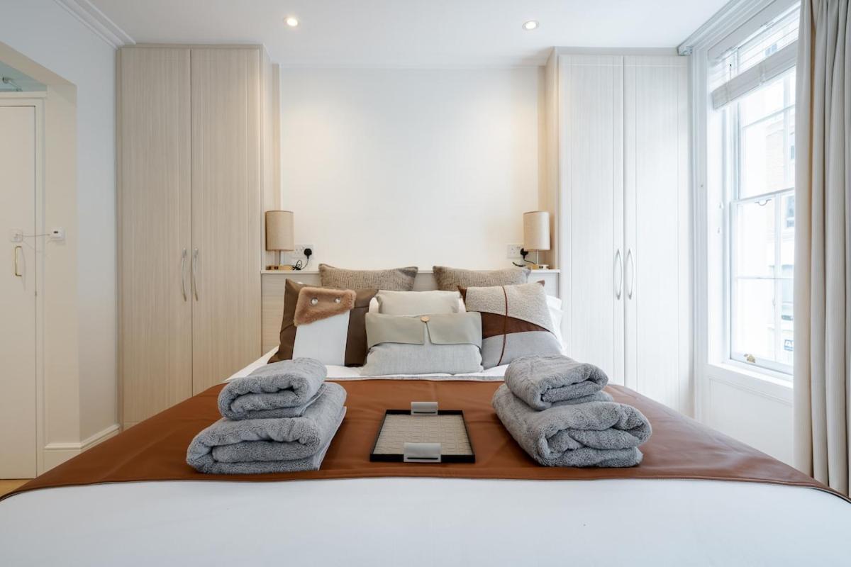 Villa Elegant 4-story Townhouse Near Victoria Station *